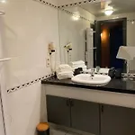 Au Doux 아파트 더뷔